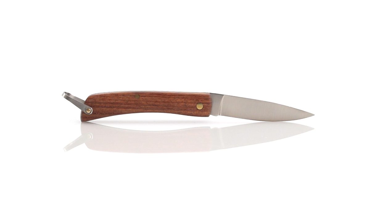 Navaja con mango de madera